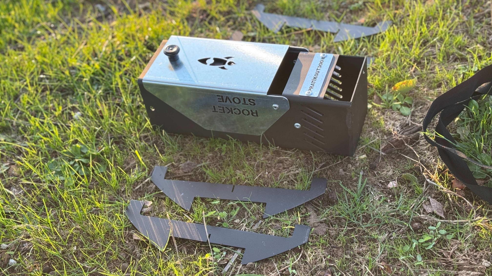 Roket%20Soba,%20Rocket%20Stove,%20Kamp%20Ocağı,%20Odunlu%20Kamp%20Sobası%20Çantalı